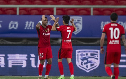 AG官方-对手实力大增，球队紧锣密鼓备战(对手实力大增,球队紧锣密鼓备战什么意思)